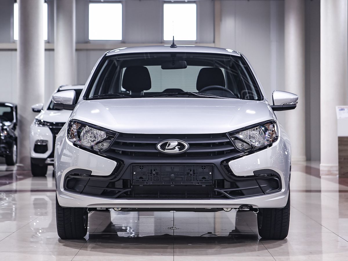 Купить Granta с пробегом